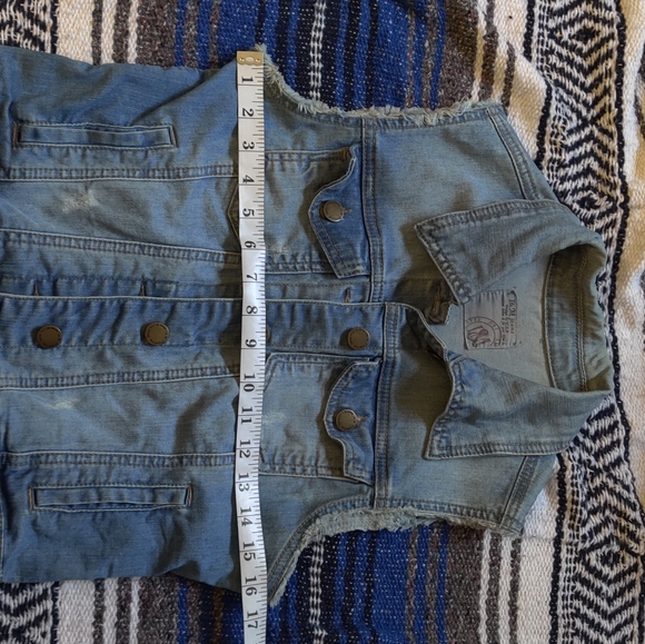 2 for $15! Cropped Denim Vest - Picture 5 of 5